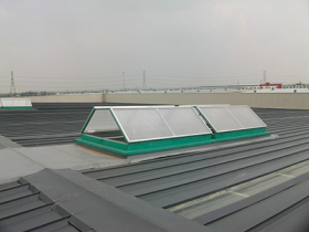 屋頂一字型天窗