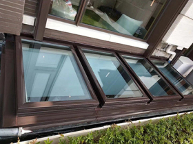 地下室電動天窗